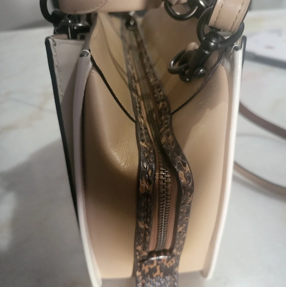 Purse - Picture 6 of 6